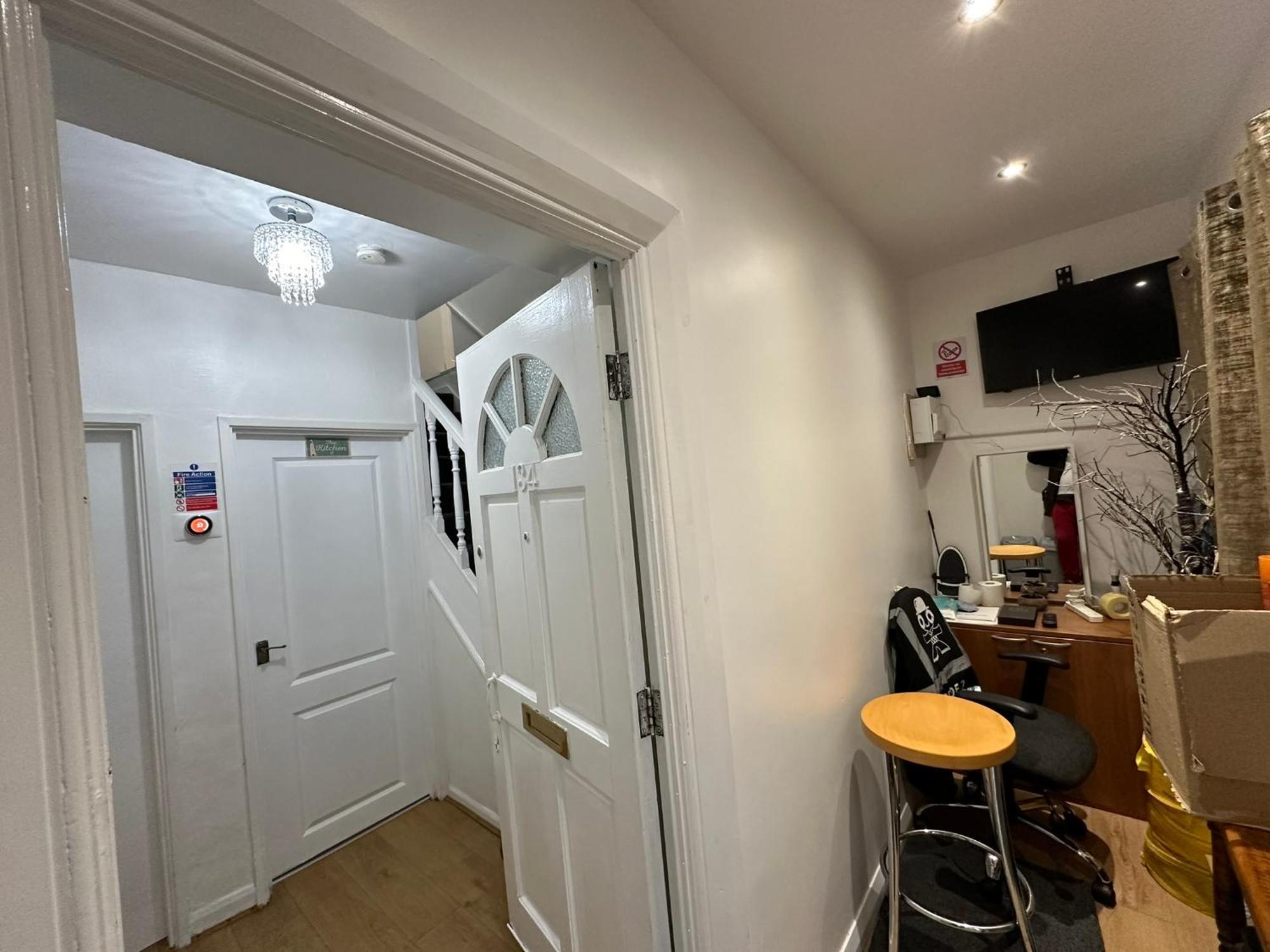 Luxury Ensuite 2Nd Studio Flat With Great Views In Keedonwood Road With Fully Own Bathroom Newly Added And Private Kitchenette 布罗姆利 外观 照片