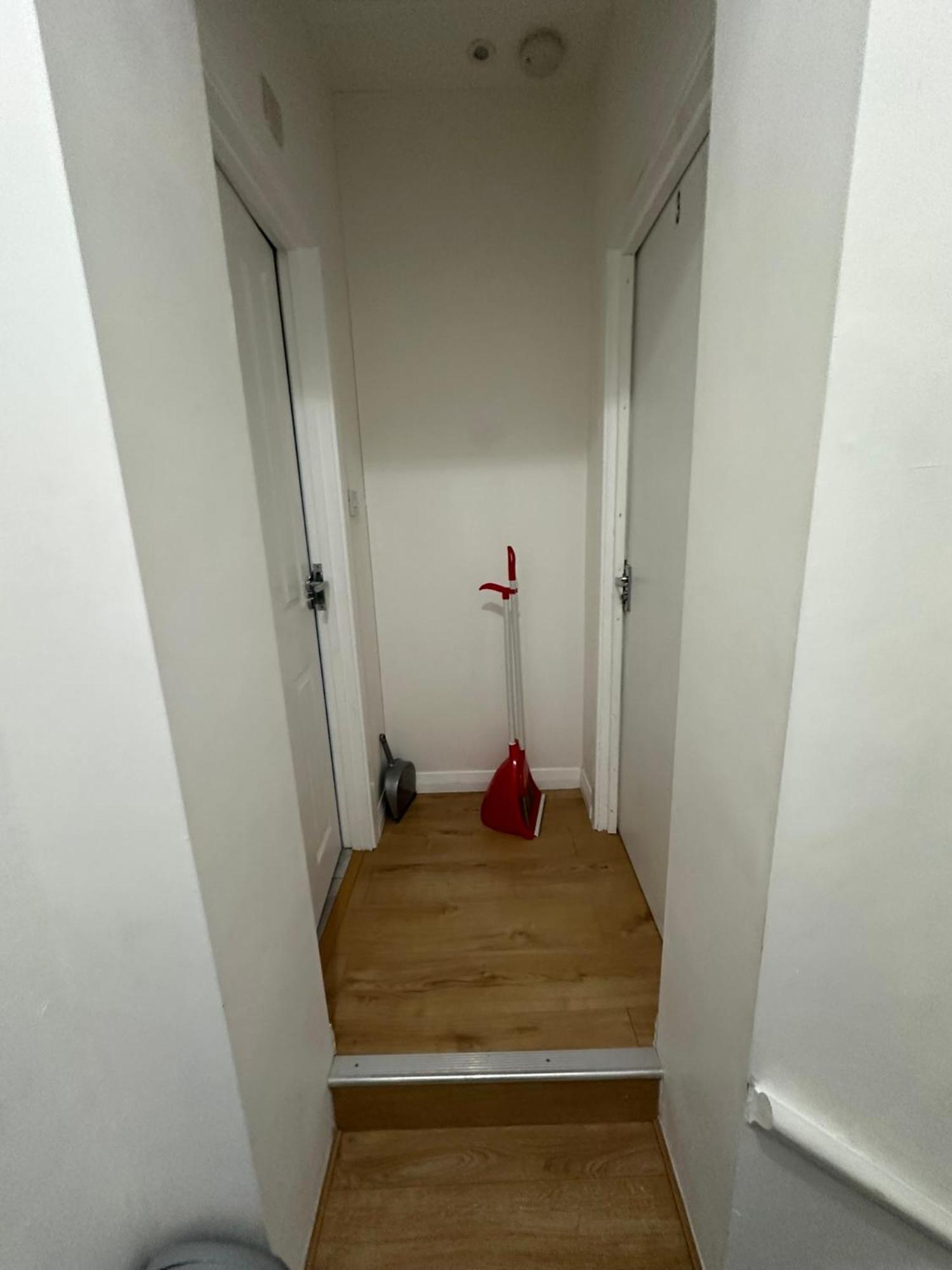 Luxury Ensuite 2Nd Studio Flat With Great Views In Keedonwood Road With Fully Own Bathroom Newly Added And Private Kitchenette 布罗姆利 外观 照片